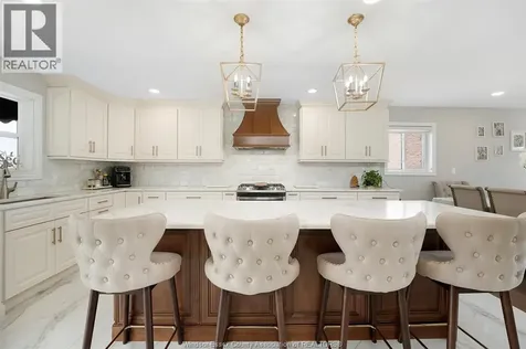 4205 Barton Crescent Windsor ON N9G 2V5