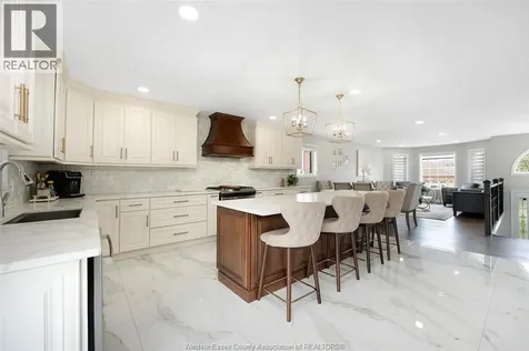 4205 Barton Crescent Windsor ON N9G 2V5