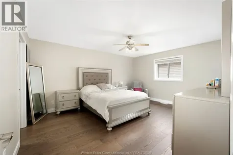 4205 Barton Crescent Windsor ON N9G 2V5