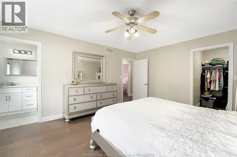 4205 Barton Crescent Windsor ON N9G 2V5
