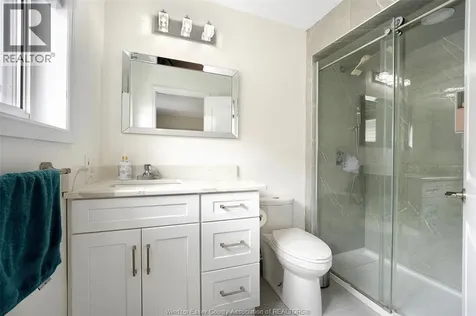 4205 Barton Crescent Windsor ON N9G 2V5