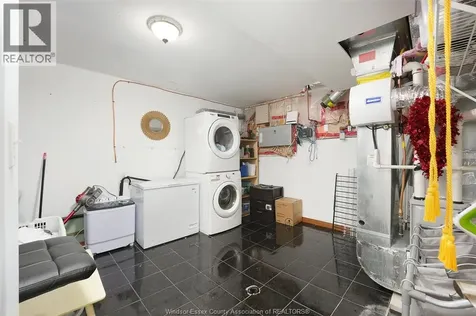 4205 Barton Crescent Windsor ON N9G 2V5