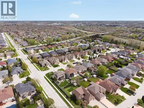 4205 Barton Crescent Windsor ON N9G 2V5