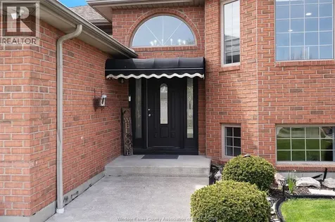 4205 Barton Crescent Windsor ON N9G 2V5