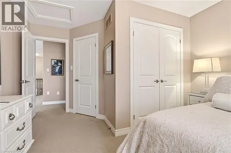 72 Mcgrath Court Dundas ON L9H 0A5