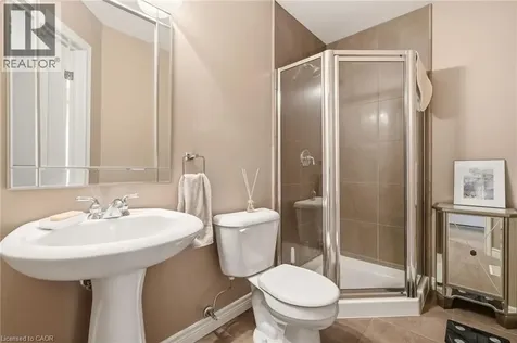 72 Mcgrath Court Dundas ON L9H 0A5
