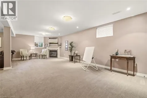 72 Mcgrath Court Dundas ON L9H 0A5
