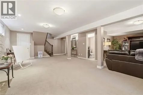 72 Mcgrath Court Dundas ON L9H 0A5