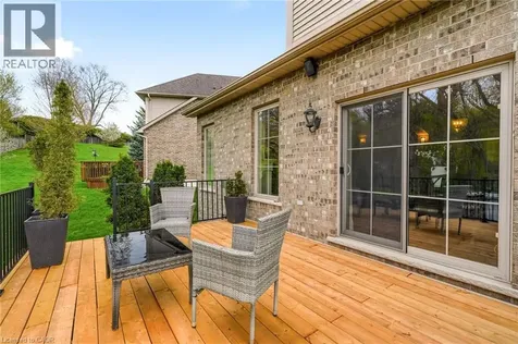 72 Mcgrath Court Dundas ON L9H 0A5