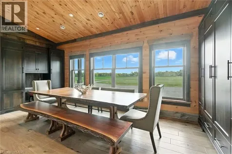 437 6th Concession Road East Flamborough ON L8B 1A3