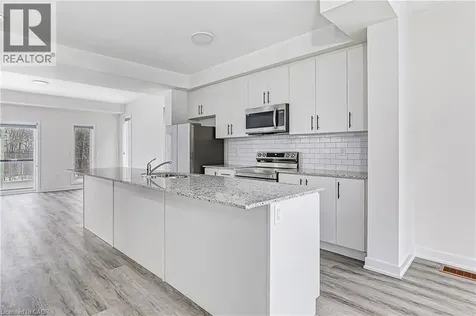 34 Winters Crescent Collingwood ON L9Y 5T1