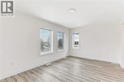 34 Winters Crescent Collingwood ON L9Y 5T1