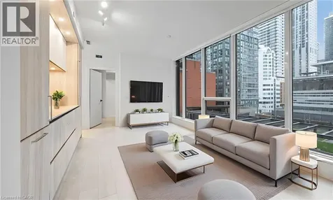 15 Mercer Street Toronto ON M5V 1H2