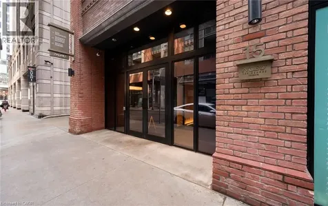15 Mercer Street Toronto ON M5V 1H2