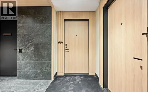 15 Mercer Street Toronto ON M5V 1H2
