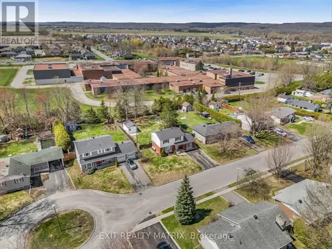 630 Thorne Street Hawkesbury ON K6A 2N6