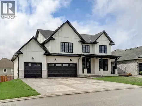 8 Edgeview Crescent Komoka ON N0L 1R0