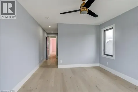 8 Edgeview Crescent Komoka ON N0L 1R0