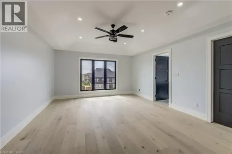 8 Edgeview Crescent Komoka ON N0L 1R0