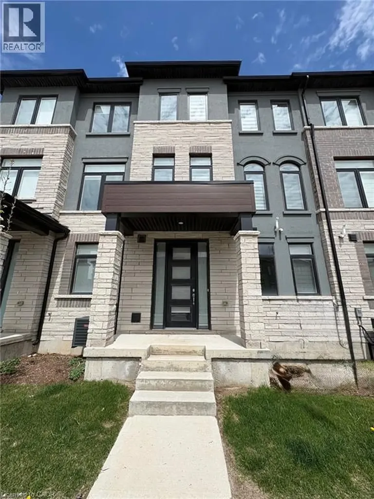 290 Equestrian Way Cambridge ON N3E 0E7