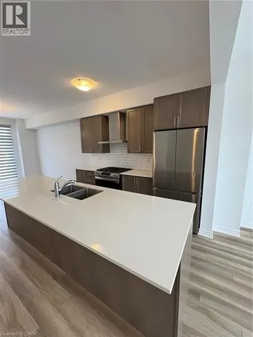 290 Equestrian Way Cambridge ON N3E 0E7