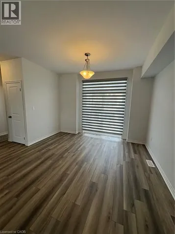 290 Equestrian Way Cambridge ON N3E 0E7