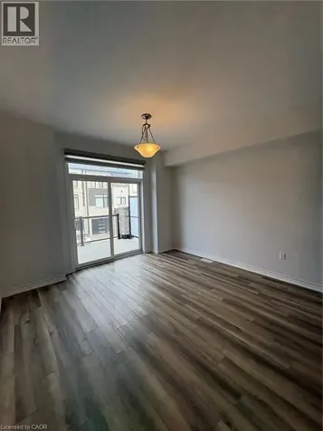 290 Equestrian Way Cambridge ON N3E 0E7