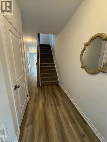 290 Equestrian Way Cambridge ON N3E 0E7