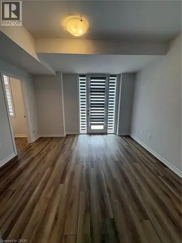 290 Equestrian Way Cambridge ON N3E 0E7