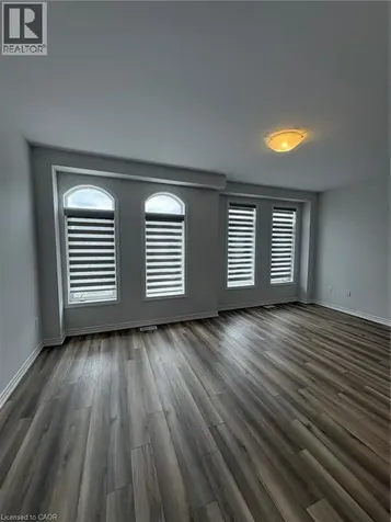 290 Equestrian Way Cambridge ON N3E 0E7
