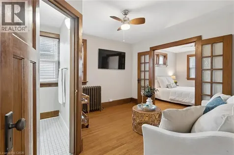 22 Dellroy Avenue Kitchener ON N2A 2S1