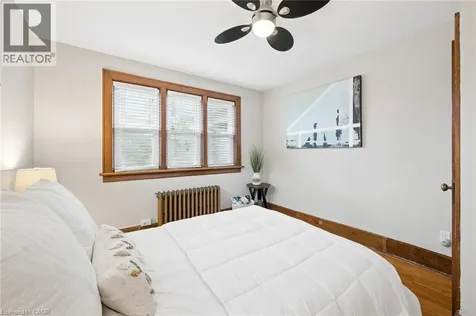 22 Dellroy Avenue Kitchener ON N2A 2S1