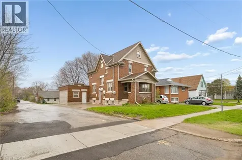 22 Dellroy Avenue Kitchener ON N2A 2S1