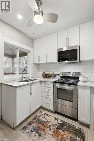22 Dellroy Avenue Kitchener ON N2A 2S1