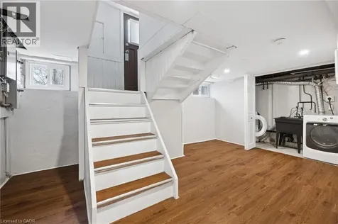 22 Dellroy Avenue Kitchener ON N2A 2S1
