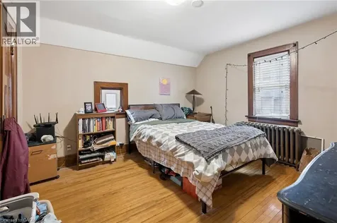 22 Dellroy Avenue Kitchener ON N2A 2S1