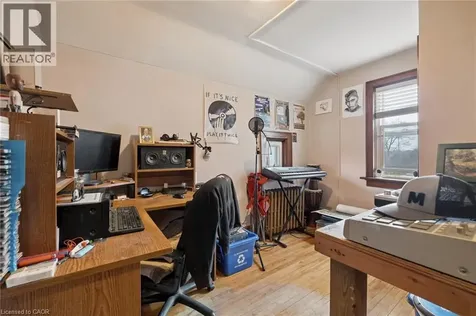 22 Dellroy Avenue Kitchener ON N2A 2S1