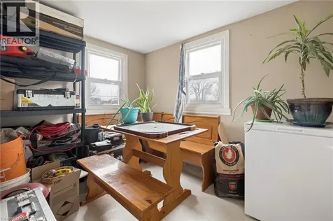 22 Dellroy Avenue Kitchener ON N2A 2S1