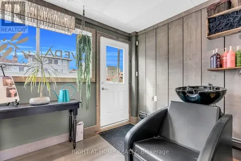 32 Matchedash Street North Orillia ON L3V 4T5