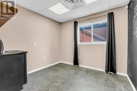 32 Matchedash Street North Orillia ON L3V 4T5