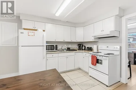 32 Matchedash Street North Orillia ON L3V 4T5