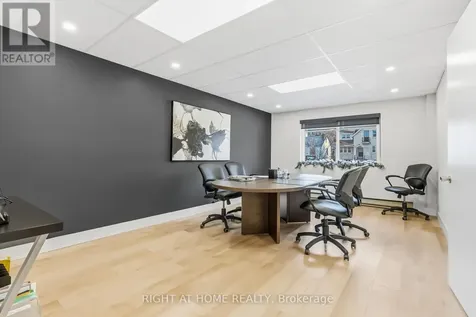 32 Matchedash Street North Orillia ON L3V 4T5