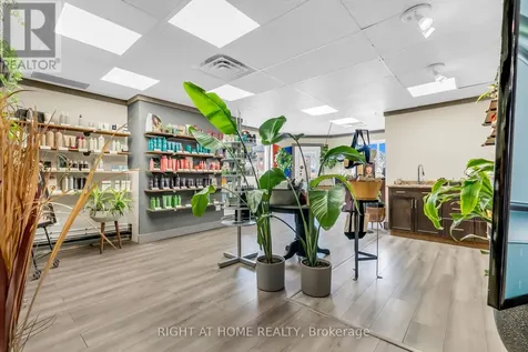 32 Matchedash Street North Orillia ON L3V 4T5