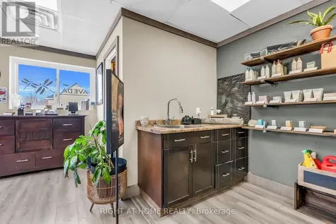 32 Matchedash Street North Orillia ON L3V 4T5