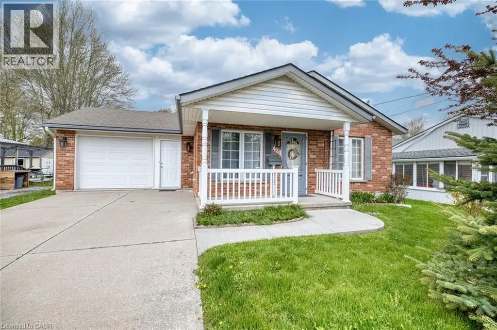 424 John Street Dunnville ON N1A 2R2