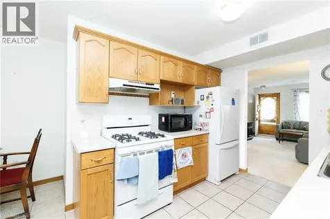 424 John Street Dunnville ON N1A 2R2