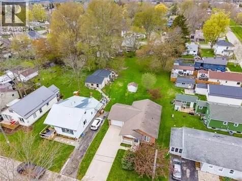 424 John Street Dunnville ON N1A 2R2