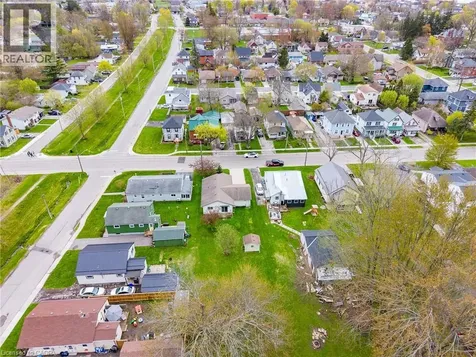 424 John Street Dunnville ON N1A 2R2