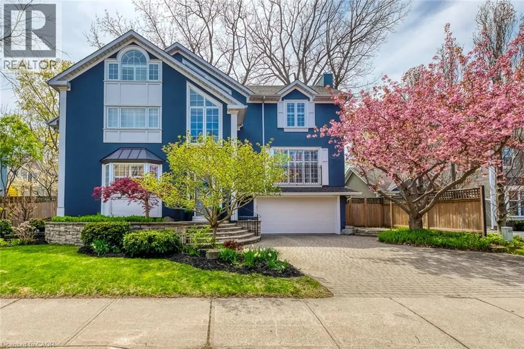 48 Forsythe Street Oakville ON L6K 3J7