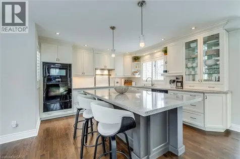48 Forsythe Street Oakville ON L6K 3J7